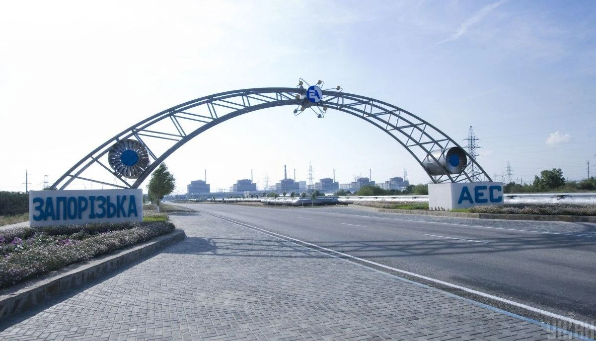Супутникові знімки високовольтної лінії електропередачі вздовж траси М18 та територія Запорізької АЕС