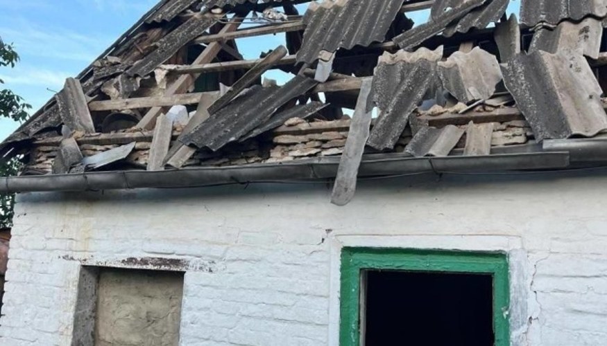 Пошкоджені об'єкти інфраструктури та житло в Запорізькій області після ударів
