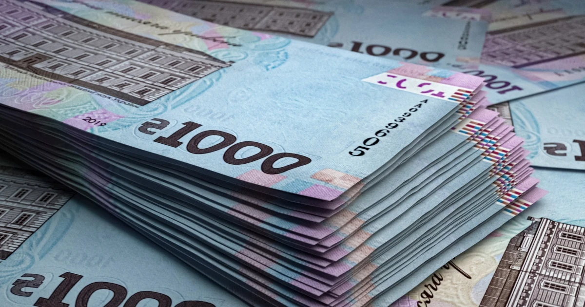Інфографіка середньої заробітної плати в Україні за червень 2026 року