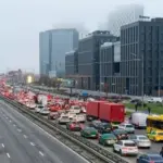 Південний міст закритий, метро «розірване»: що відомо про ранковий колапс у Києві